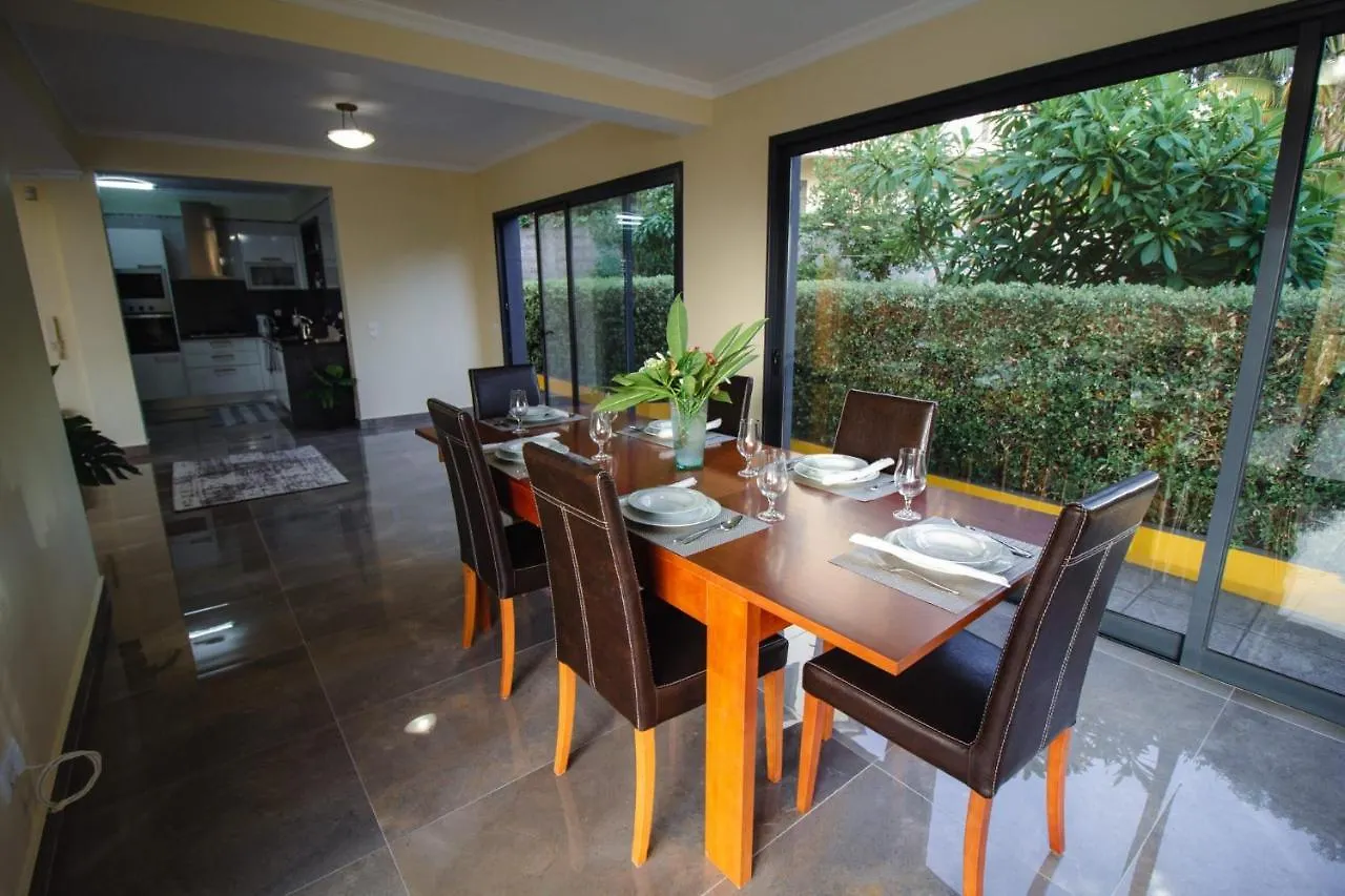 Villa Strelitzia Funchal  Funchal (Madeira)